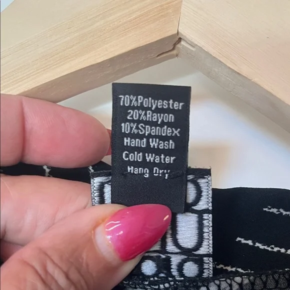 #181 CLARA SUNWOO Monochrome Abstract Duster. - Picture 4 of 6